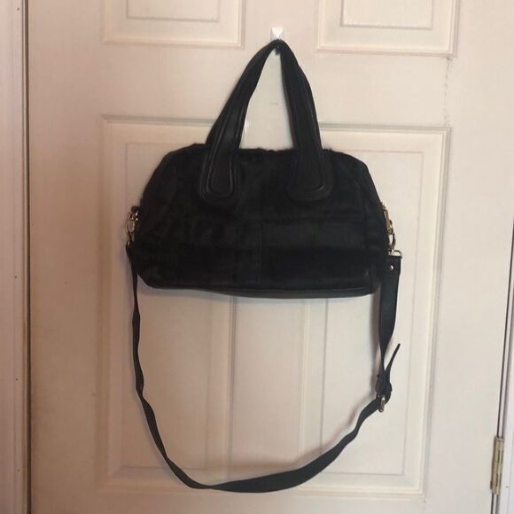 Steven Black faux fur purse. - Picture 3 of 12